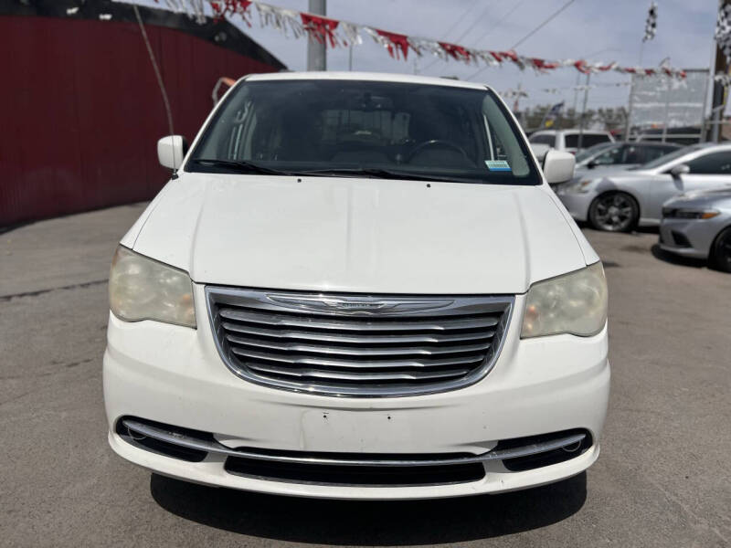 2013 Chrysler Town and Country Touring