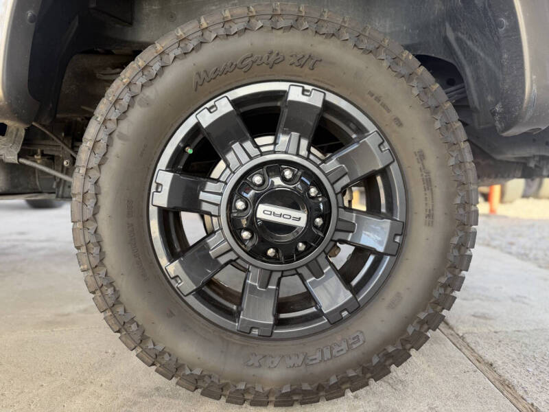 2018 Ford F-350 Super Duty King Ranch - Image 2