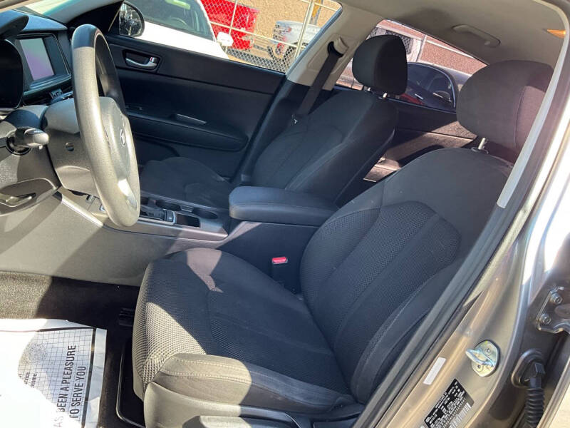 2018 Kia Optima LX - Image 3