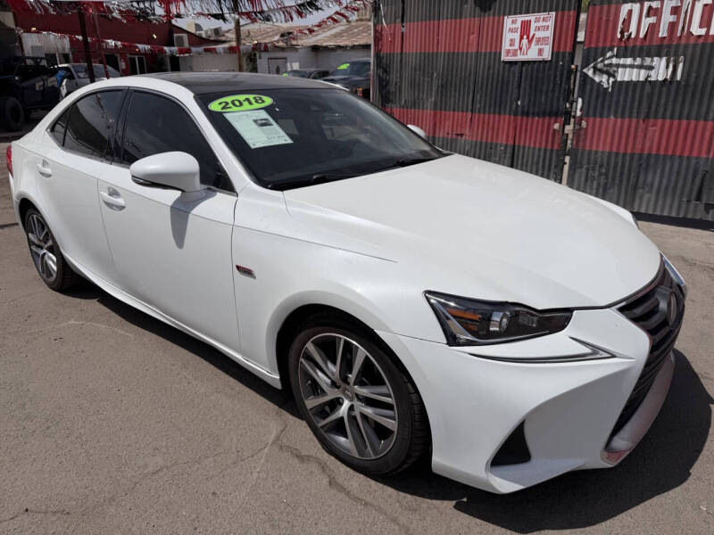 2018 Lexus IS 300 - Image 6