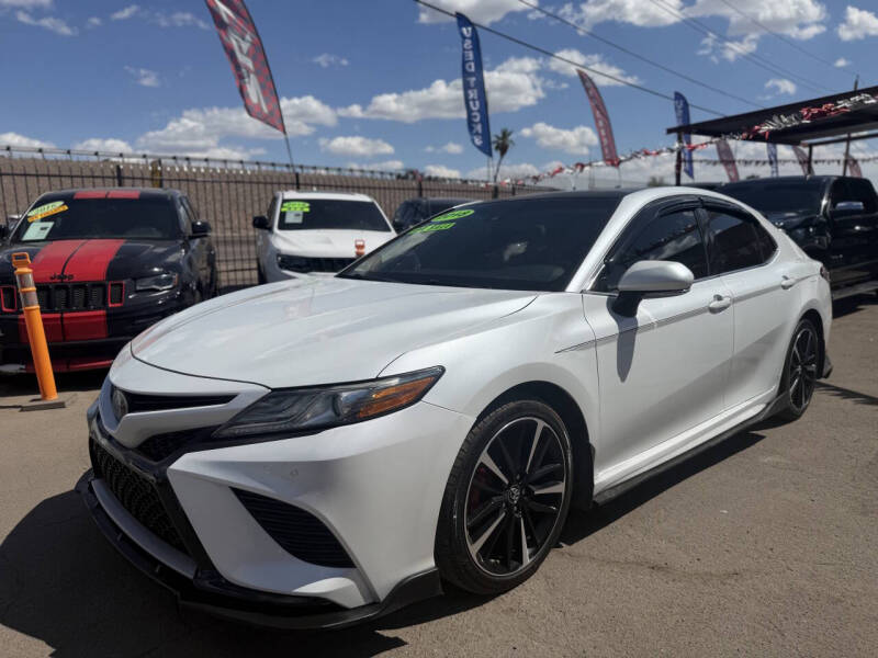 2018 Toyota Camry XSE - Image 11