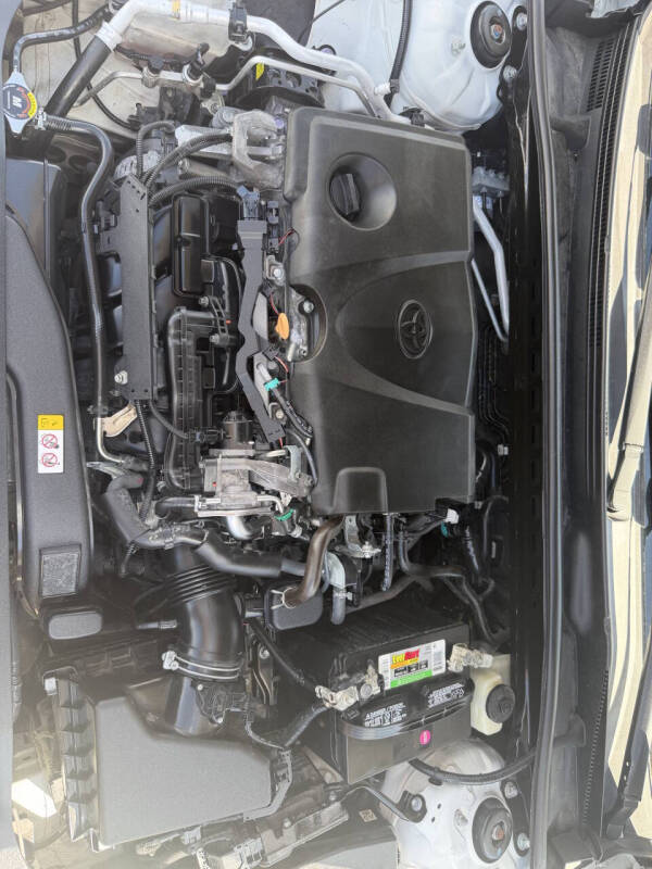 2018 Toyota Camry XSE - Image 3