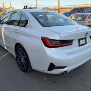 Alternative view of 2019 BMW 3 Series 330i