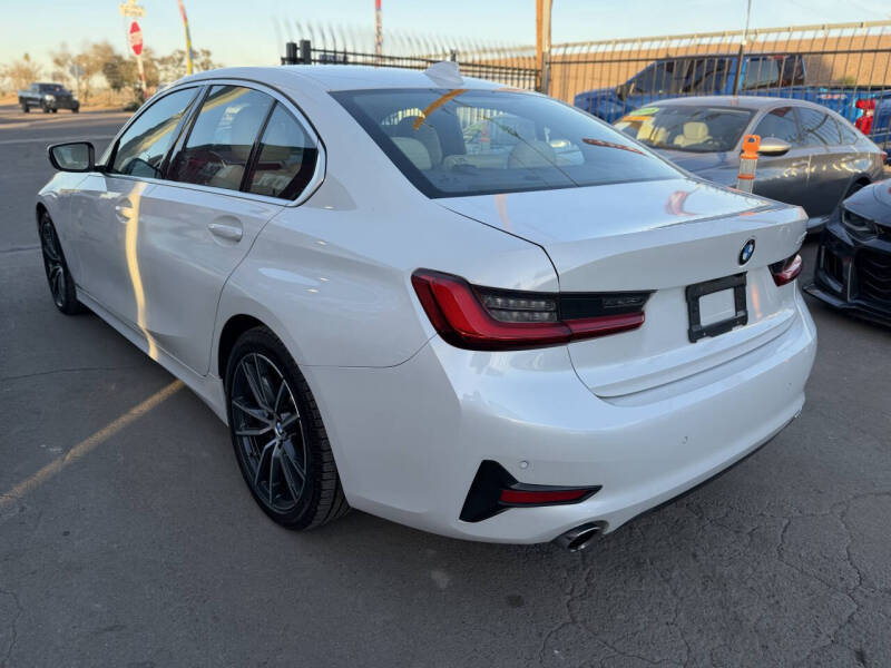 2019 BMW 3 Series 330i - Image 2