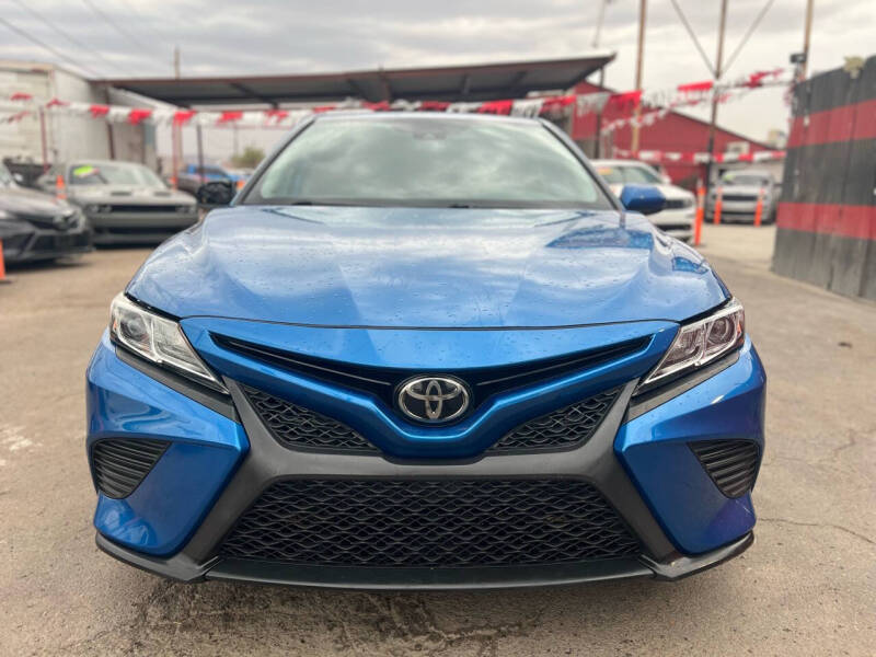 2019 Toyota Camry SE – 2.5L I4, 8-Speed Auto, FWD