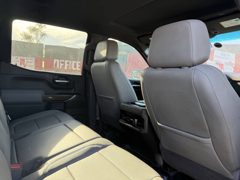 2020 Chevrolet Silverado 1500 – 3.0L Turbo-Diesel I6, 10-Speed Auto, 4X4 - Image 6