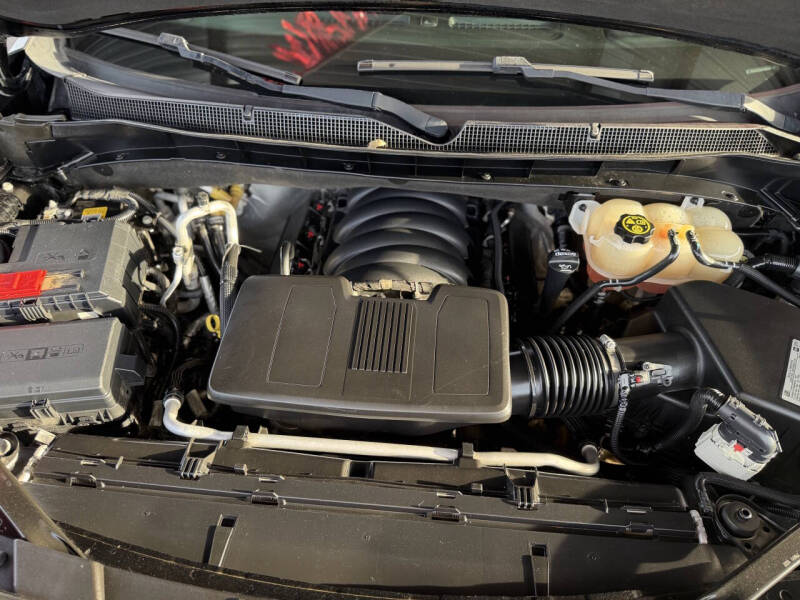 2021 Chevrolet Tahoe LT - Image 3