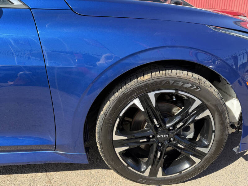 2022 Kia K5 GT-Line - Image 2