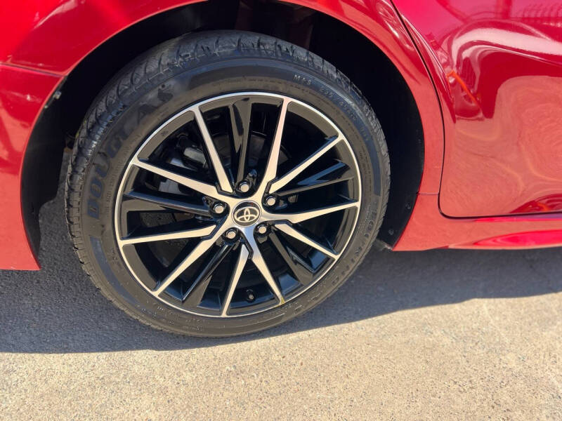 2022 Toyota Camry SE - Image 2