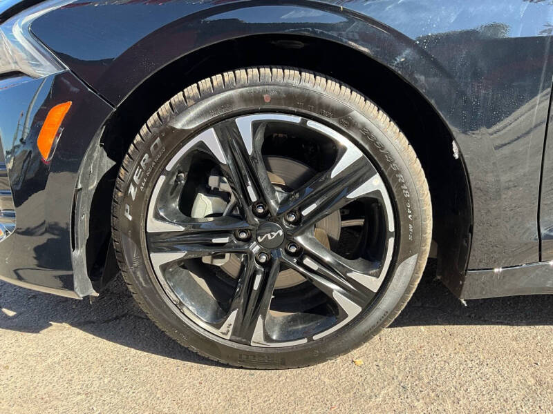 2024 Kia K5 GT-Line - Image 2