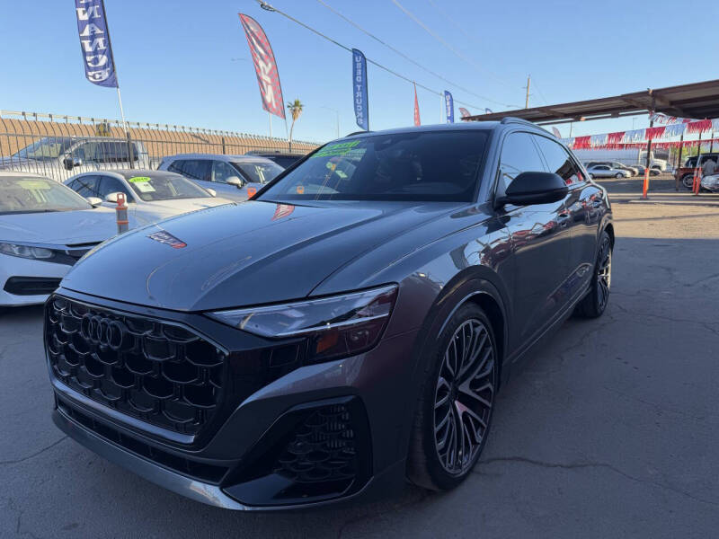 2026 Audi SQ8 4.0T quattro Prestige - Image 9